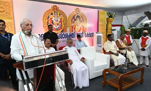 Kerala Guv Sacks Vice-chancellors of Calicut University and Sanskrit University