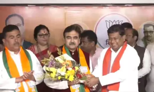 Ex-judge Joins BJP, Vows to End TMC-Rule in WB; Didi Warns of People’s Verdict