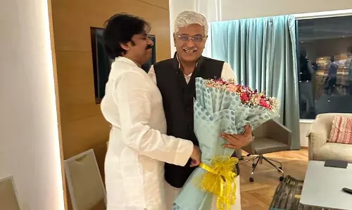 Pawan Kalyan Meets Gajendra Singh Shekawat To Discuss Seat Adjustment