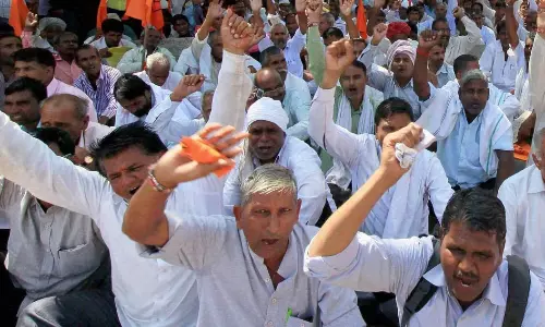 Anantapur Farmers Detained En Route to Solidarity Protest