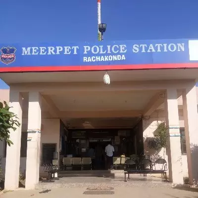 Police Rescue Man, Foil Suicide Bid Police Rescue Man, Foil Suicide Bid