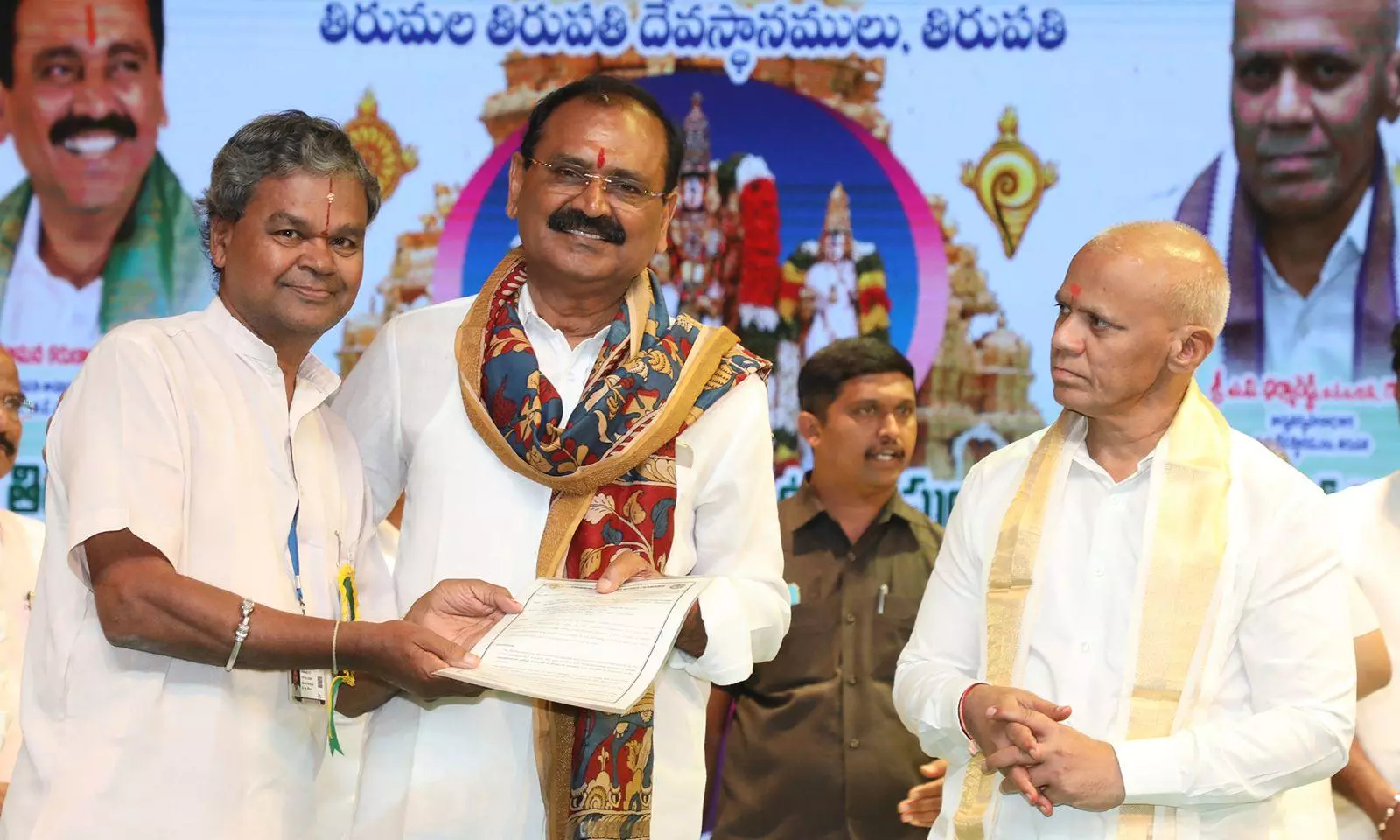 TTD Gives Over 4,000 House Site to Staff