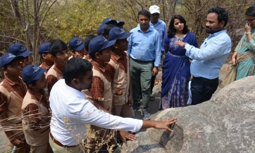 GSI organises Geoheritage Walk at Pandavula Gutta