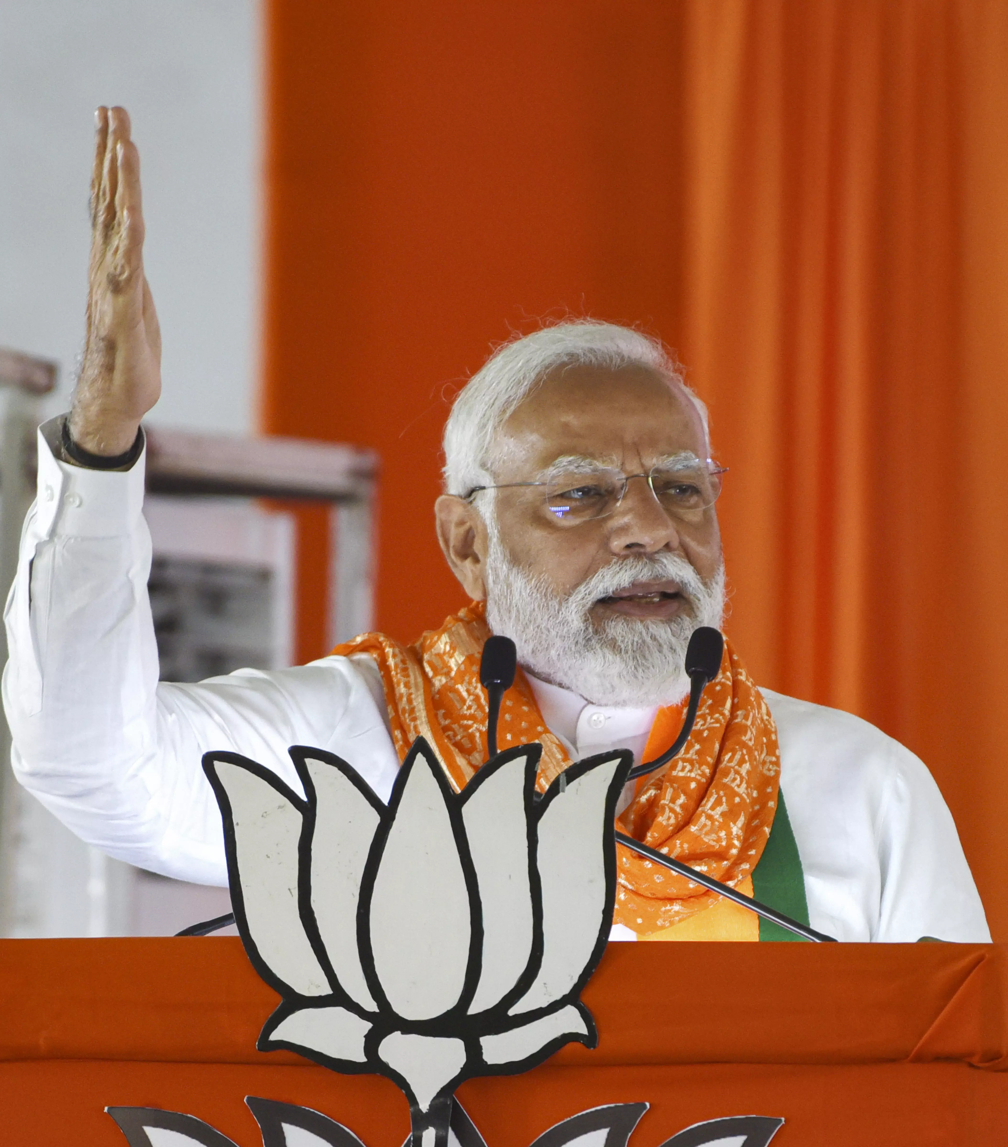 Shikha Mukerjee | It’s a matter of choice: Modi magic versus Modi baggage Shikha Mukerjee | It’s a matter of choice: Modi magic versus Modi baggage