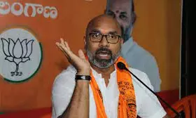 Dharmapuri Seeks Quashing of Cases Against Him for Anti KCR Remarks