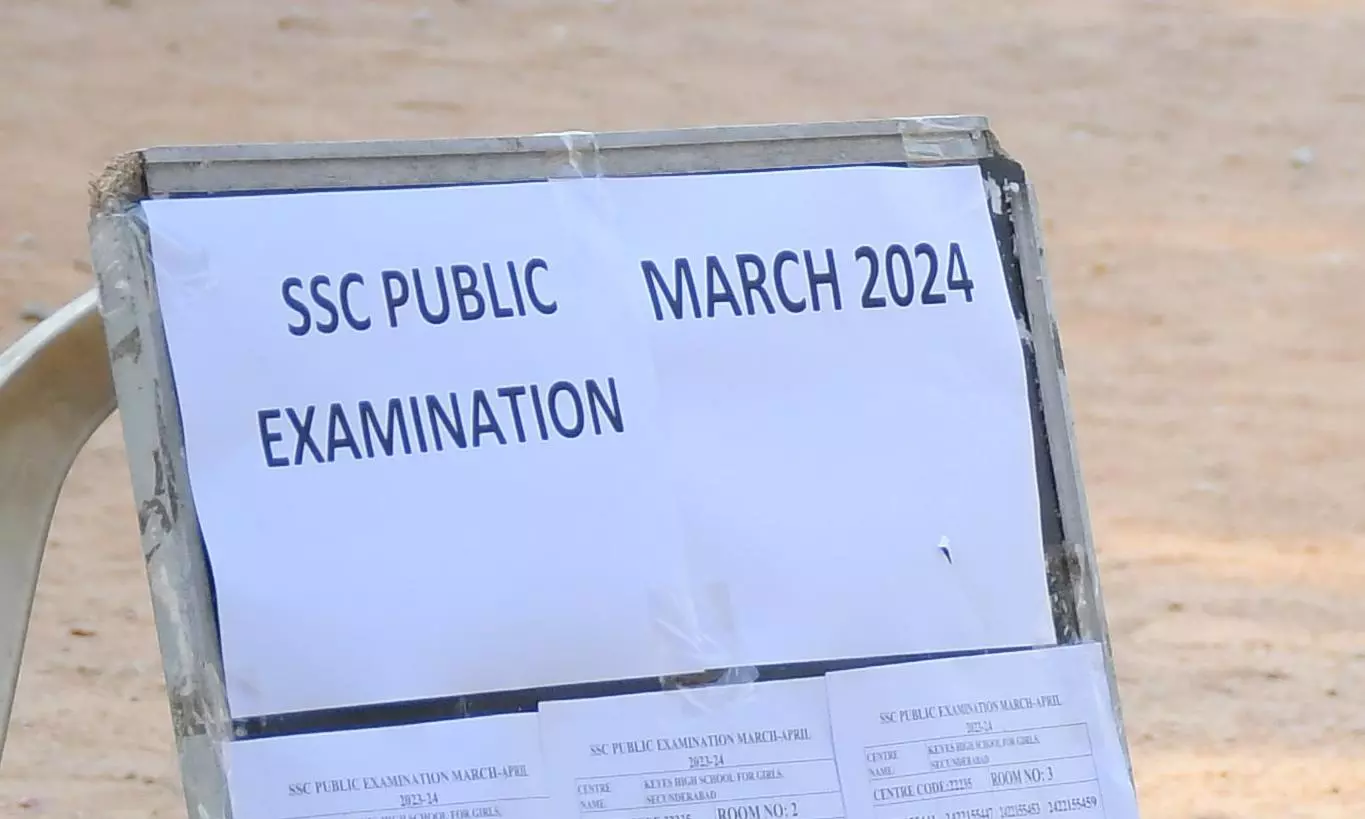 Girl Faints in SSC Examination Hall Girl Faints in SSC Examination Hall