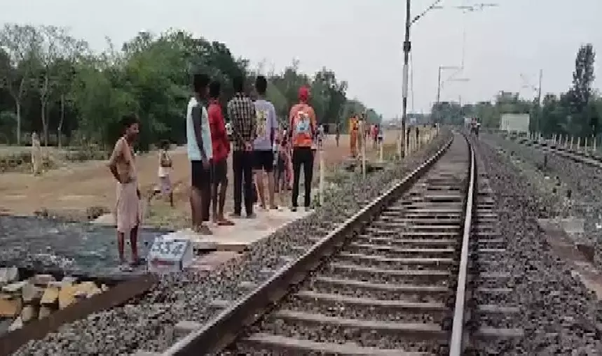 Bhadrak Youth Run Over By Train In Balasore While Shooting Reels On Railway Track