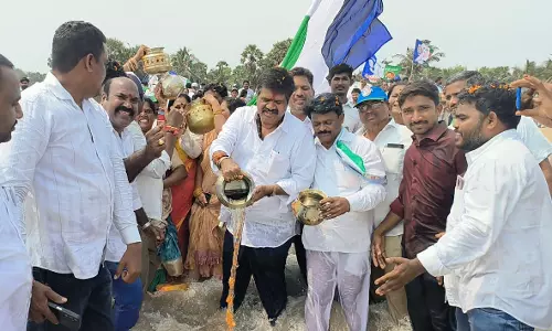 Political Parties Set up Election Offices in Beach Area, Residents Upset