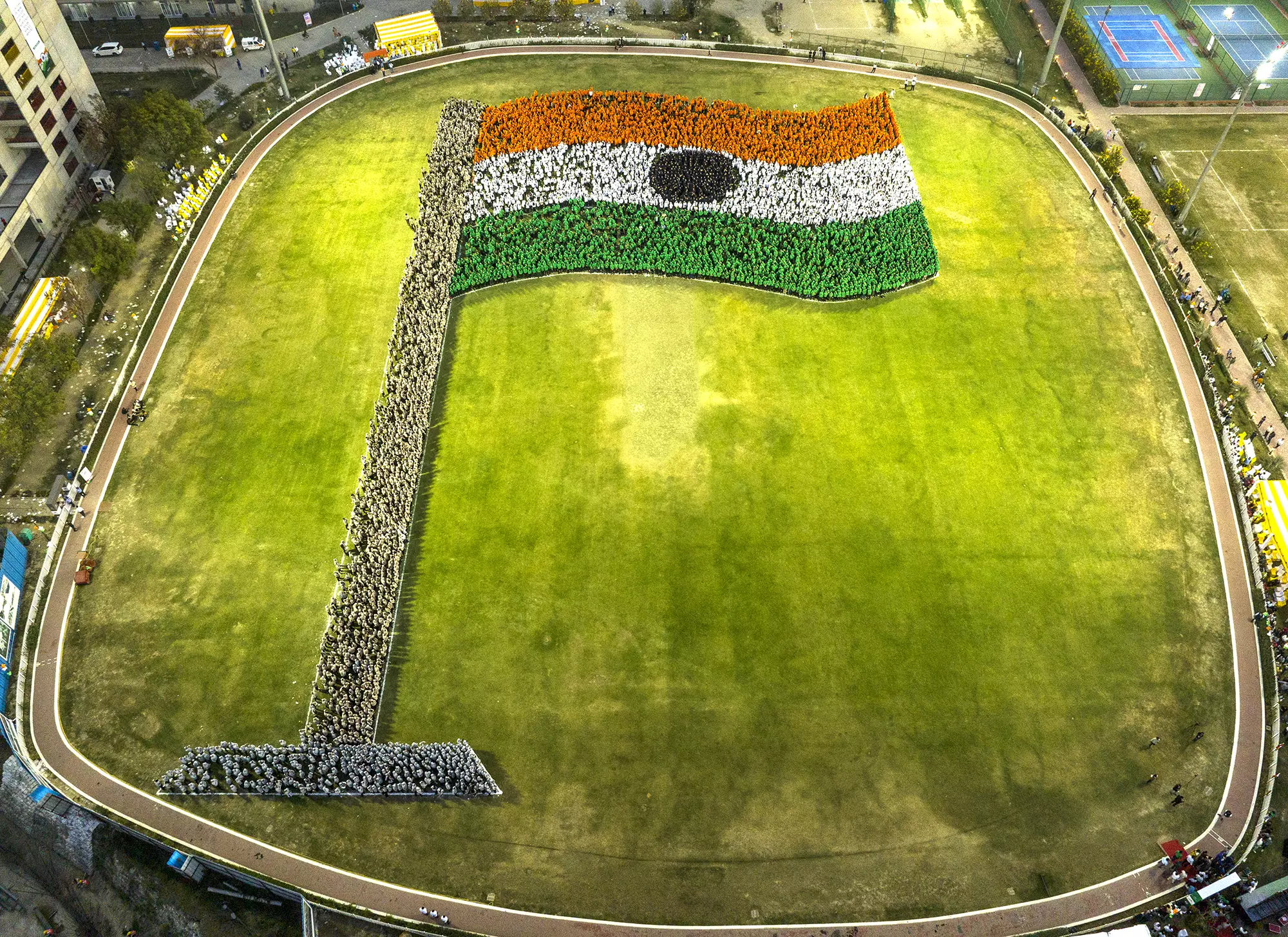 Guinness World Record for largest human waving of tricolour