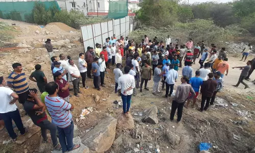 Residents in Bairagiguda Decry Illegal Closure of Road by Realtor Residents in Bairagiguda Decry Illegal Closure of Road by Realtor