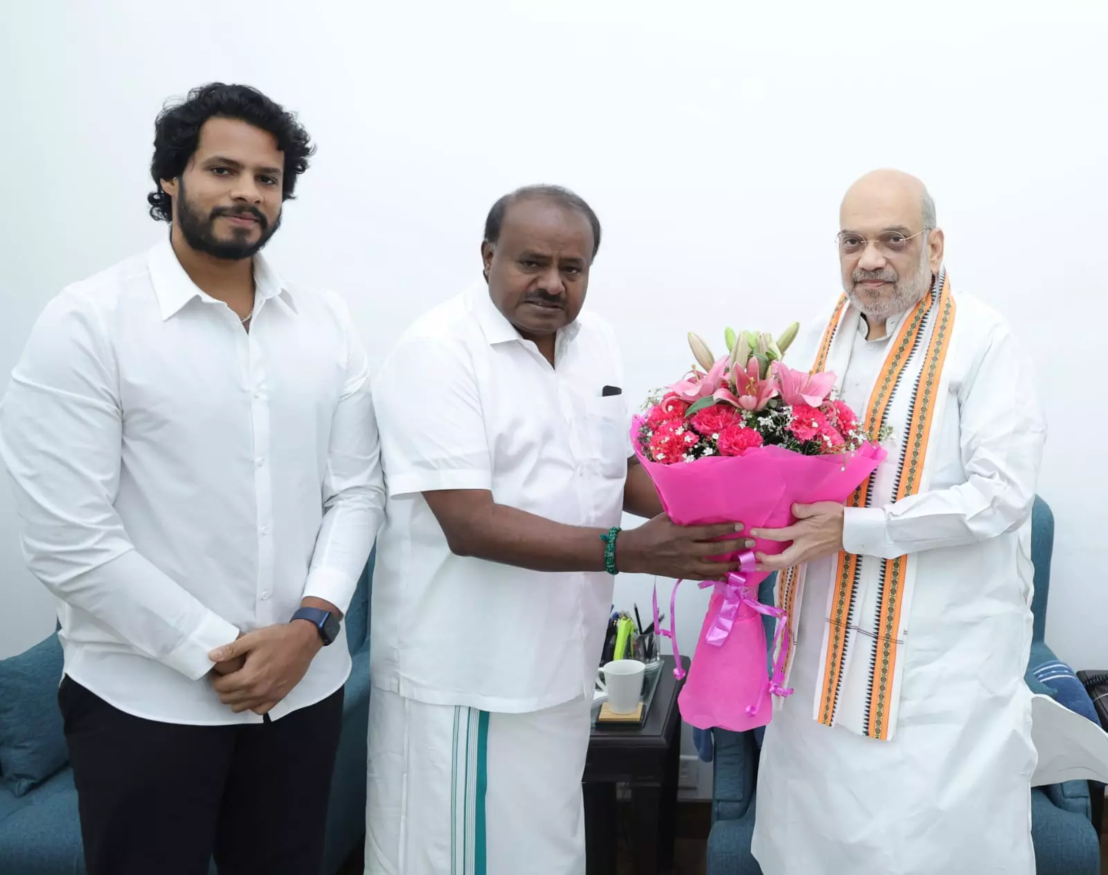 HD Kumaraswamy to contest Mandya Lok Sabha Seat to Revive JDS Fortunes HD Kumaraswamy to contest Mandya Lok Sabha Seat to Revive JDS Fortunes