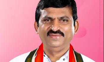 Row over Khammam MP ticket reaches Karnataka