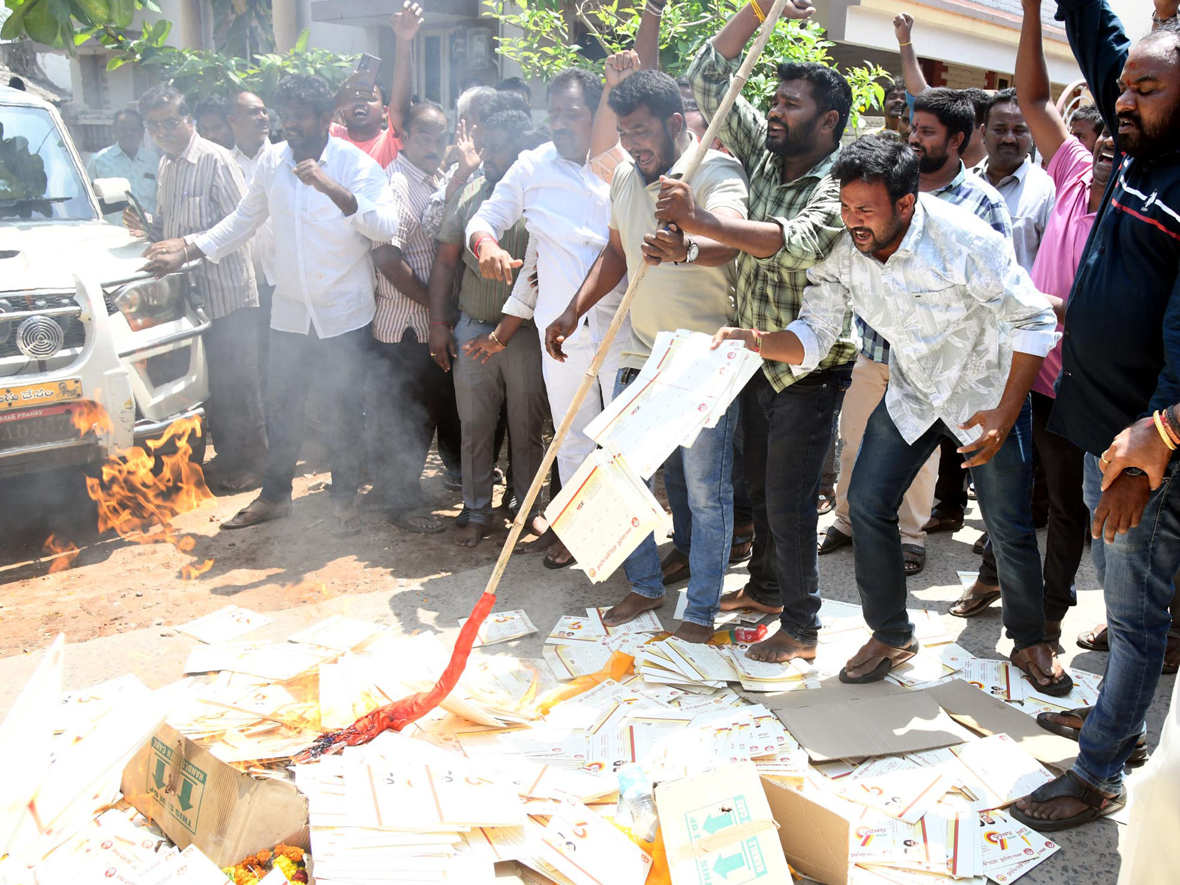 Ex-MLAs followers ransack TD office in Srikakulam