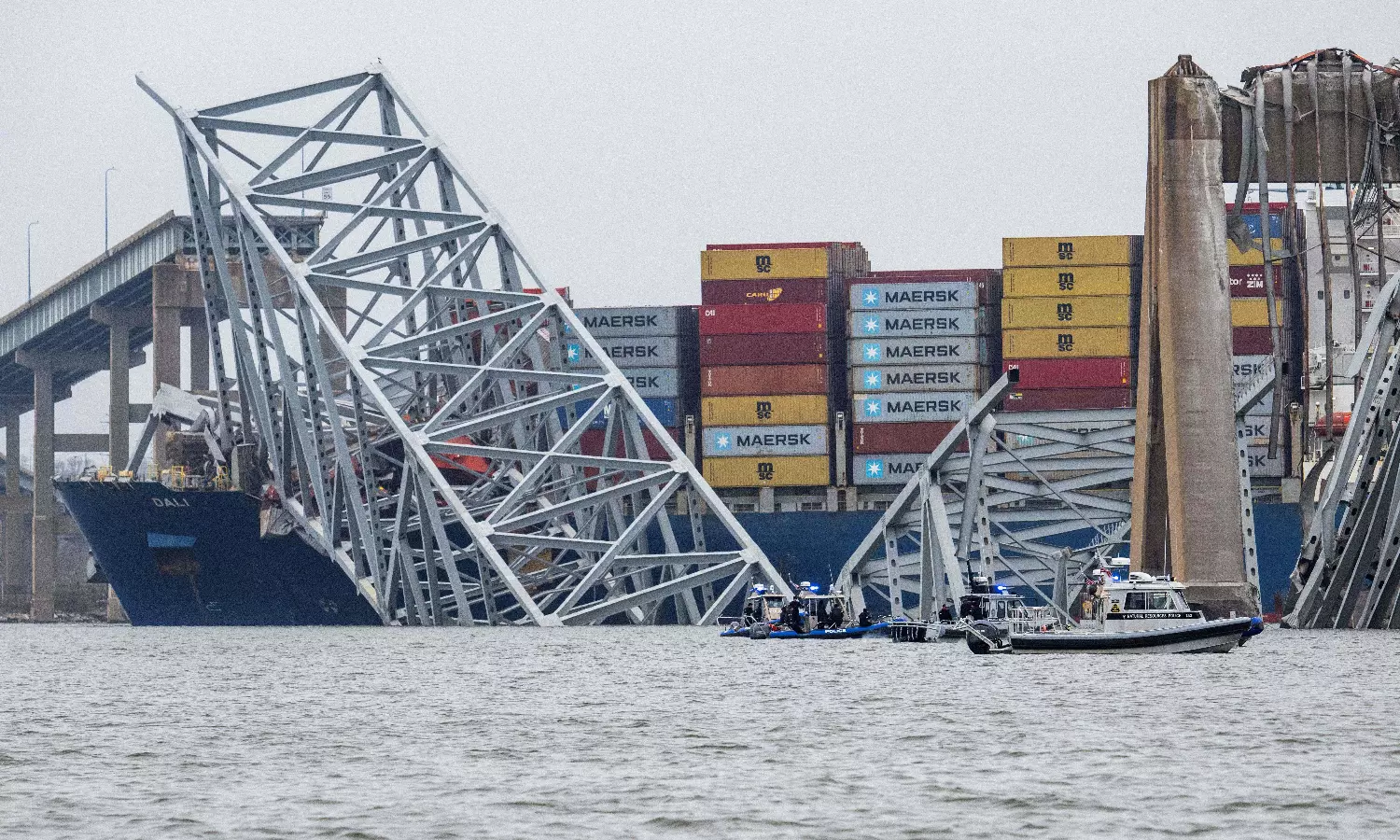 DC Edit | Blow to US as iconic bridge falls DC Edit | Blow to US as iconic bridge falls