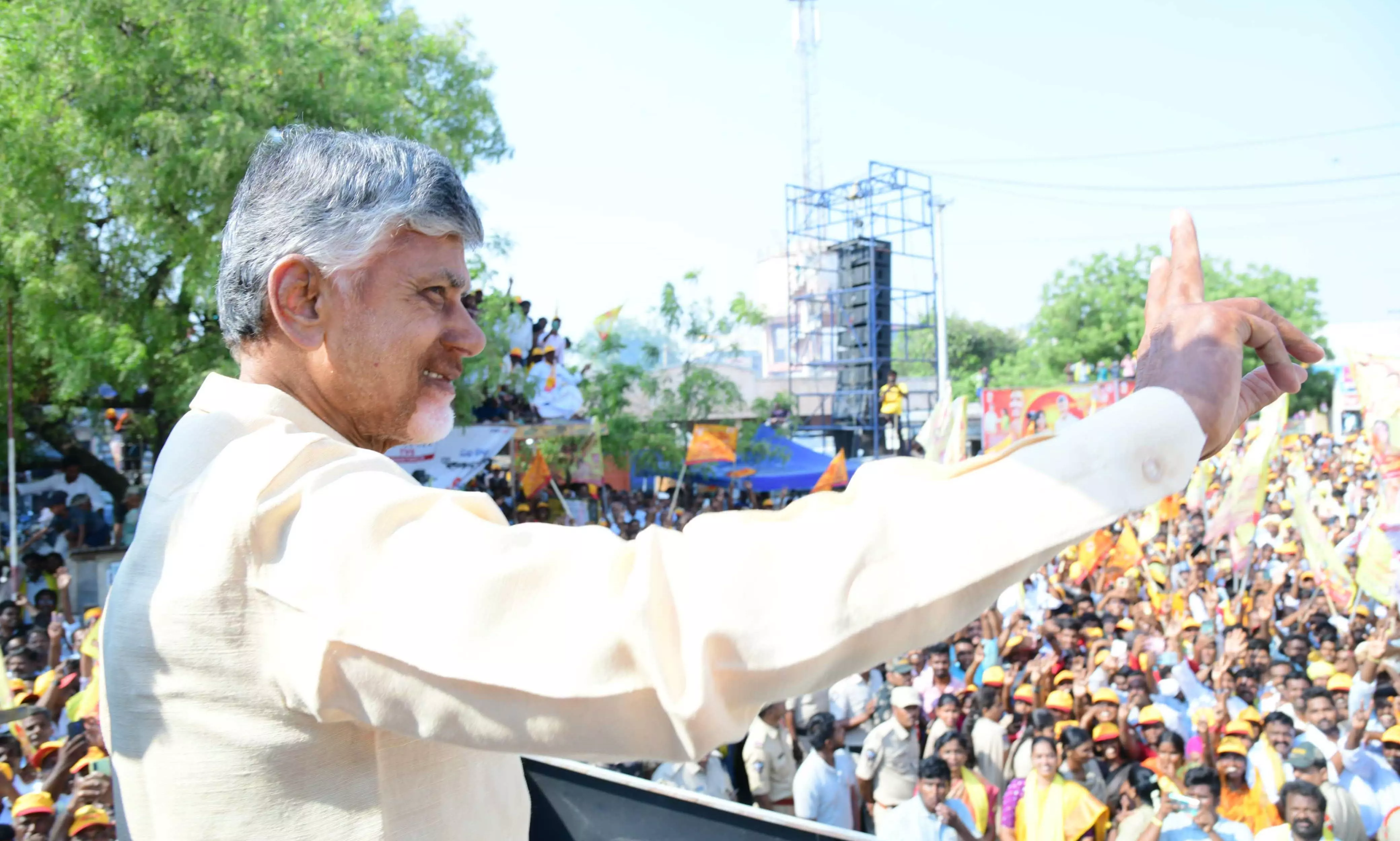 Naidu promises Godavari waters for Rayalaseema