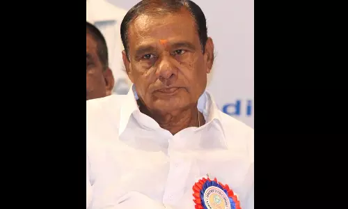 KCR’s Close Aide Likely to Join Congress