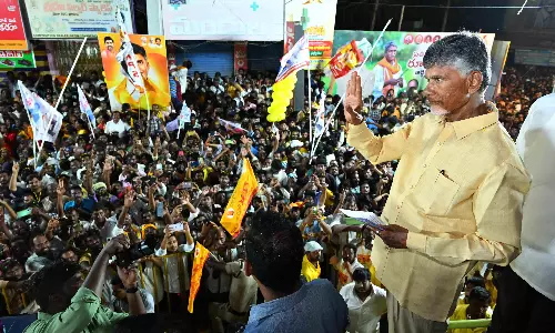 Naidu promises to restore law and order, terms YSRCs Fan symbol fit for dustbin