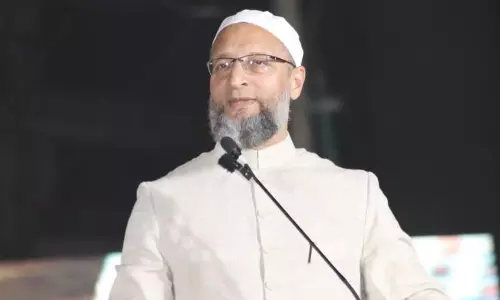 Owaisi Likely to Back Congress in LS Polls Owaisi Likely to Back Congress in LS Polls