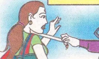 Woman Enters Home, Snatches Gold Chain Woman Enters Home, Snatches Gold Chain