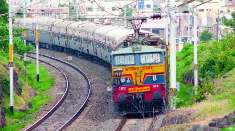 Visakhapatnam-Guntur Simhadri Express Assistant Loco Pilot Praised Hailed for Heroism