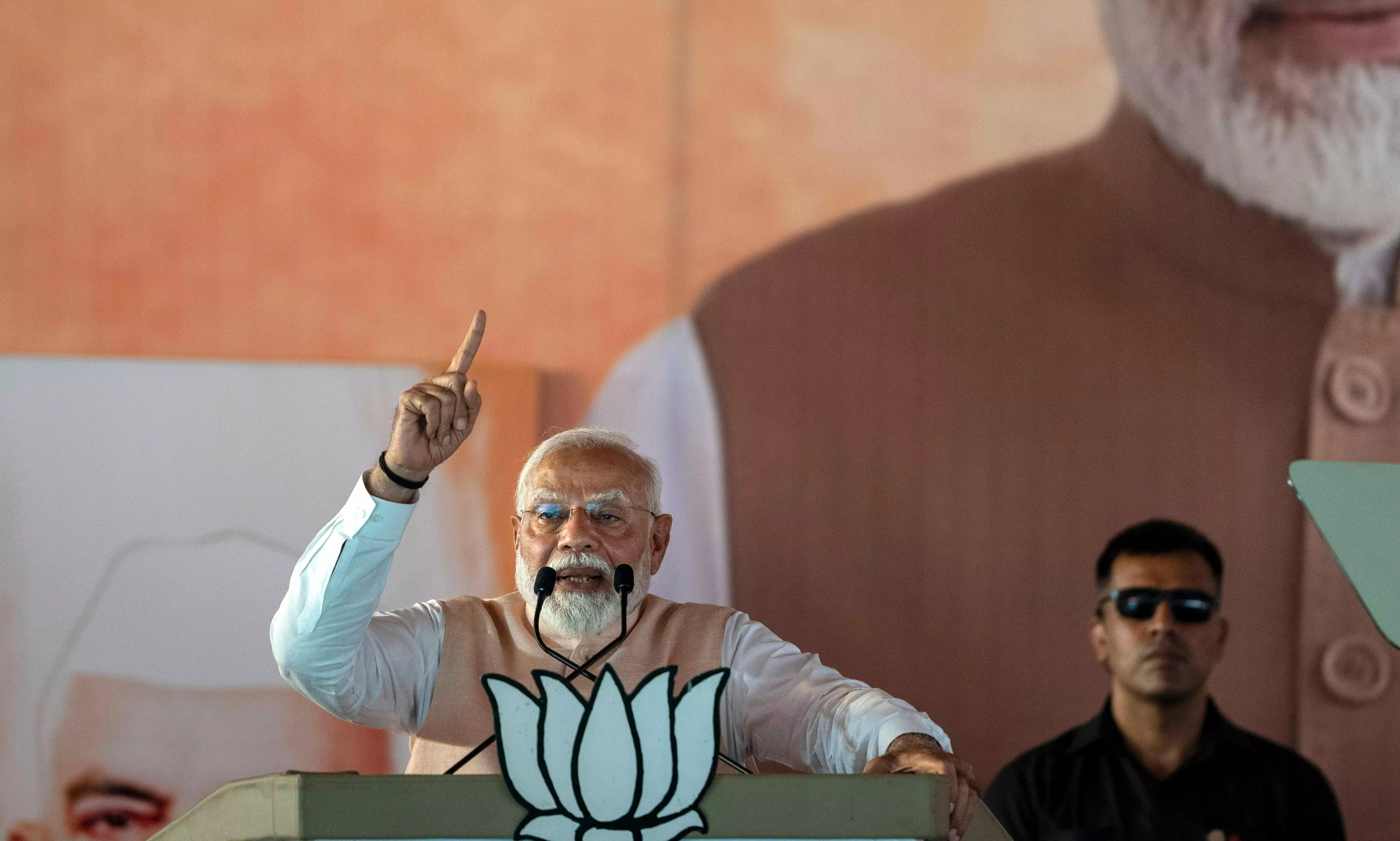 Day after attacking Congress, PM targets DMK on Katchatheevu issue Day after attacking Congress, PM targets DMK on Katchatheevu issue