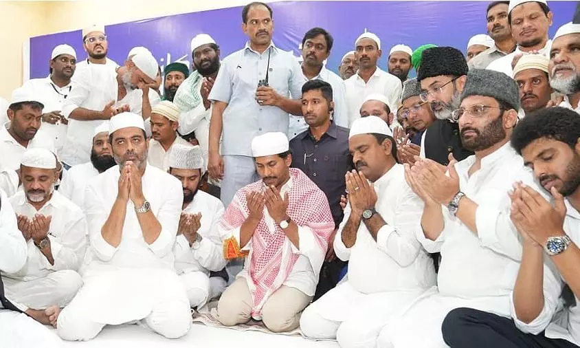 Huge response for Jagan yatra on Day 5