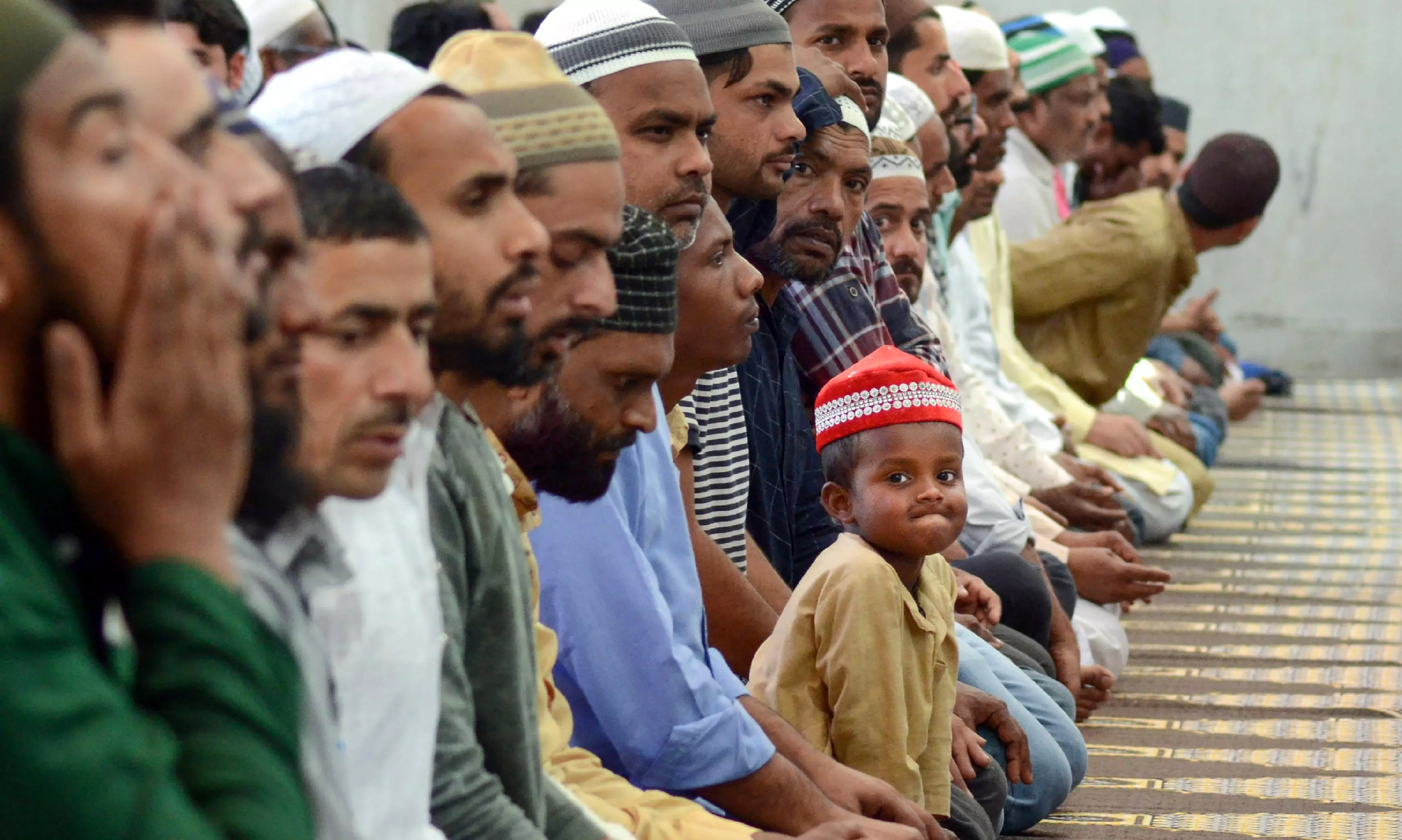 Mosques See Huge Turnout as Ramzan Enters Last Days