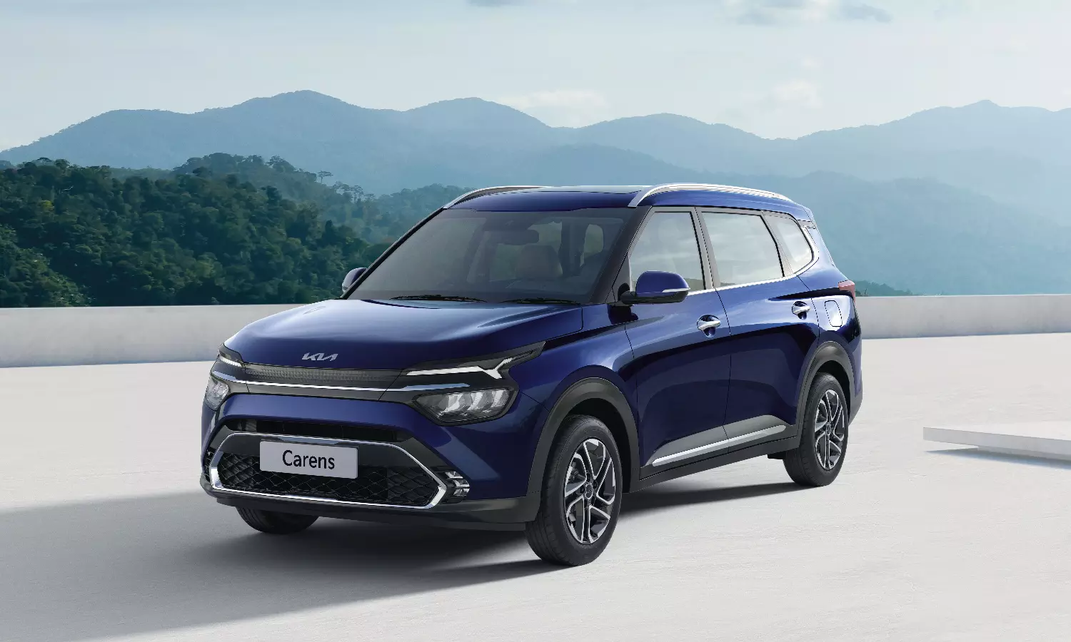 Kia Carens diesel MT launched, variants rejigged Kia Carens diesel MT launched, variants rejigged