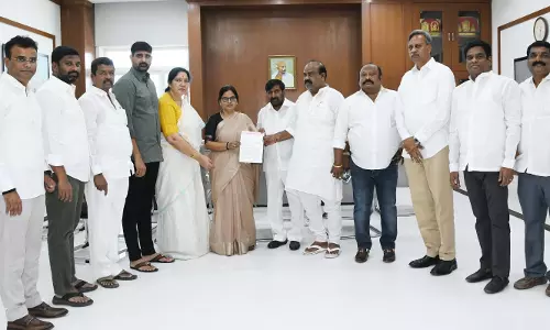 BRS Asks CM to Order Crop Loss Enumeration, Pay Rs 25,000 Per Acre Compensation to Farmers