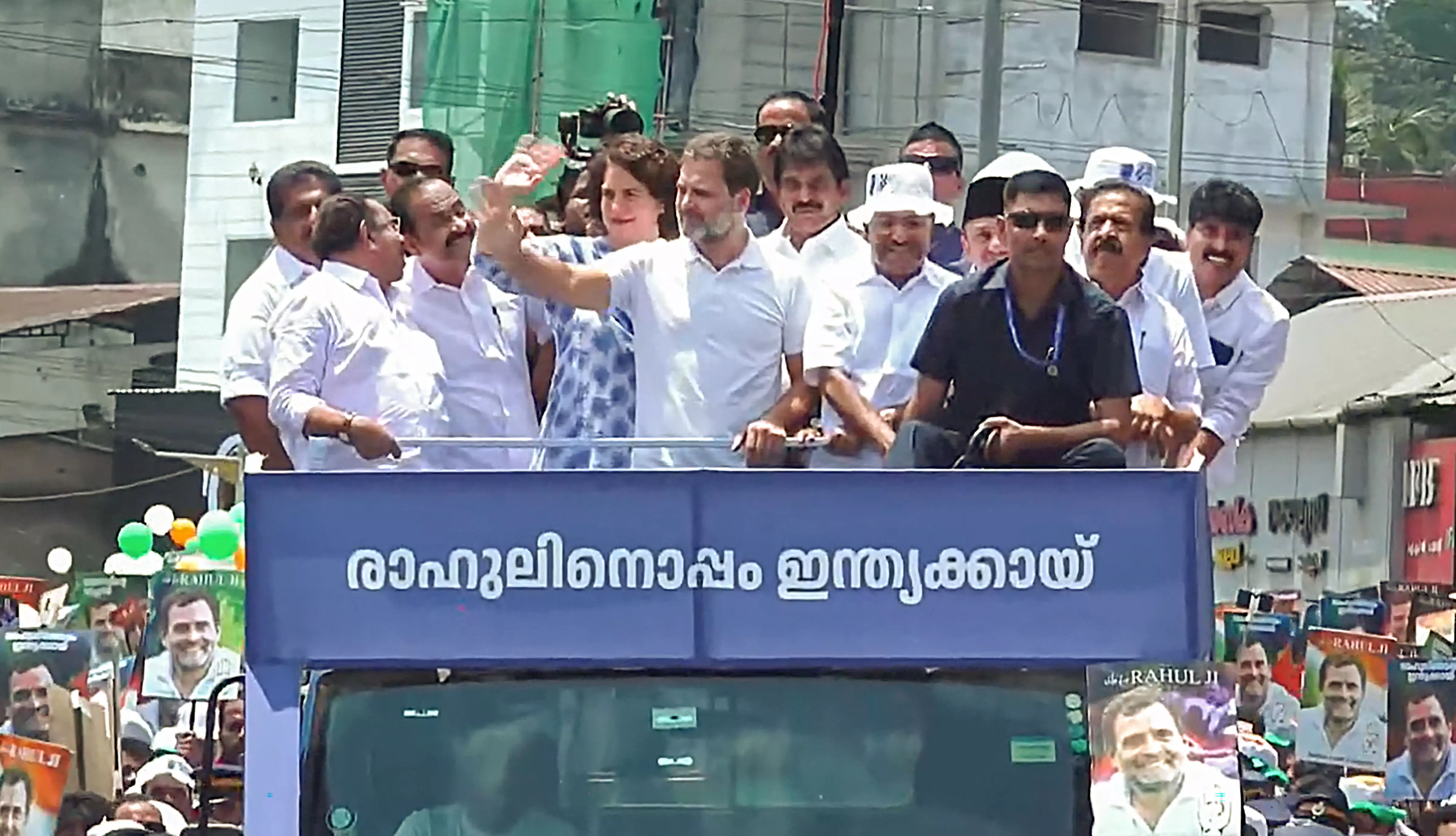 Wayanad: Rahul leads massive roadshow before filing nomination Wayanad: Rahul leads massive roadshow before filing nomination
