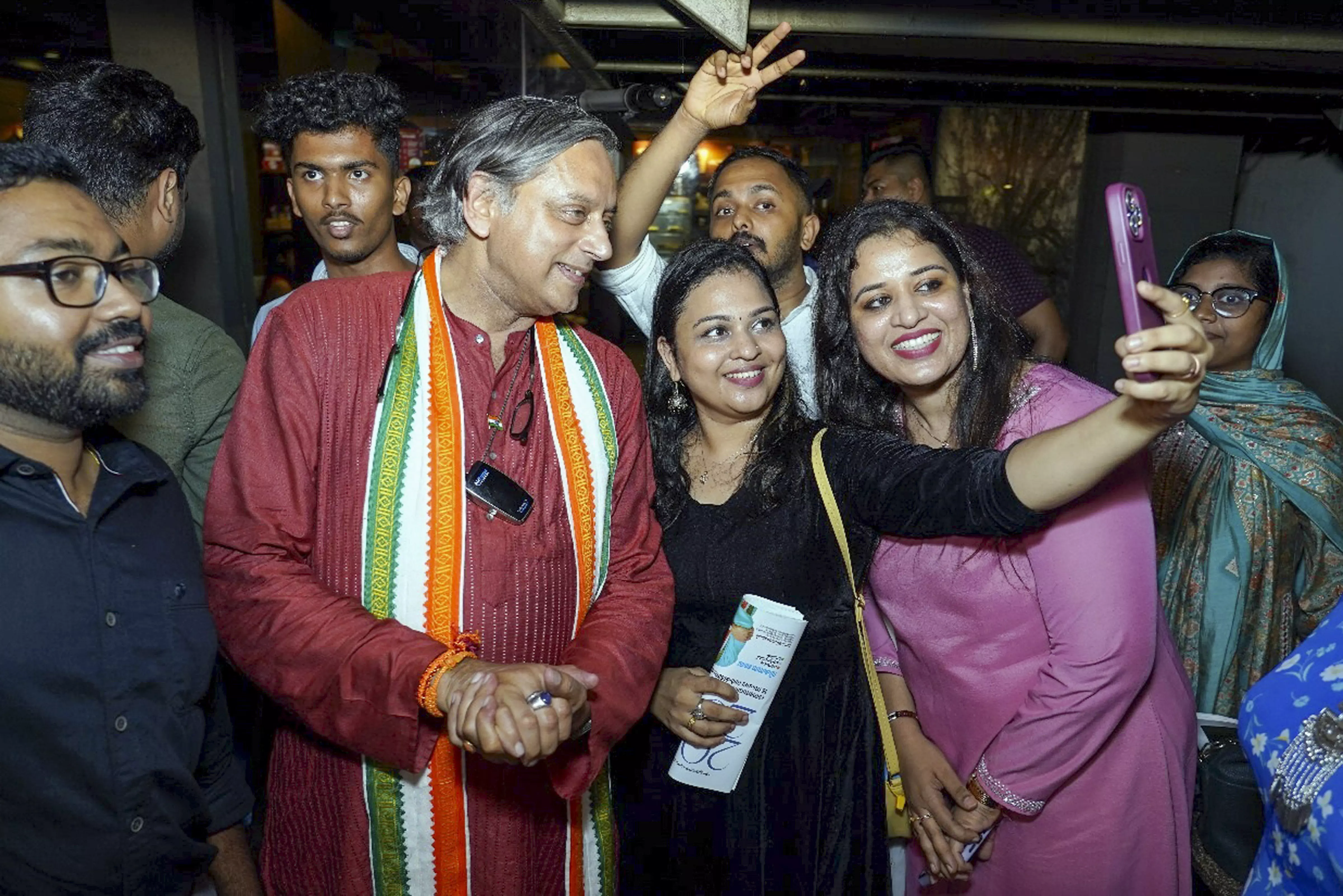 Alternative to Modi is ... Tharoor replies to a journalist