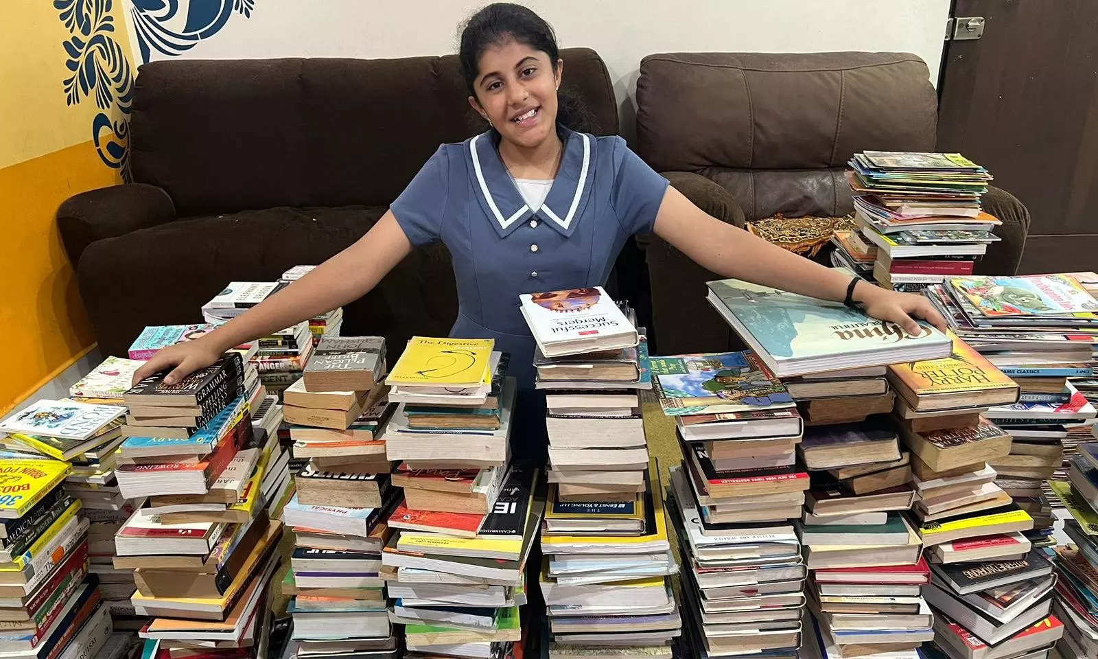 Hyderabad Girl Now in India Book of Records