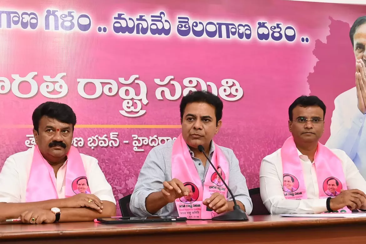 Snoop Case: Denying his Involvement, KTR Demands Probe to Cover Role of Top IPS Officers Snoop Case: Denying his Involvement, KTR Demands Probe to Cover Role of Top IPS Officers