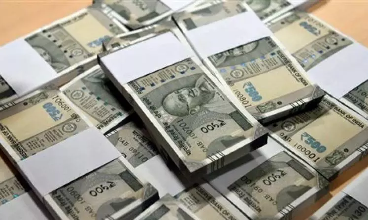Police Seize Rs. 25 Lakh Duplicate Notes Police Seize Rs. 25 Lakh Duplicate Notes
