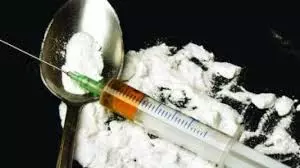 Two Drug Peddlers Dealing In Hash Oil, LSD Arrested