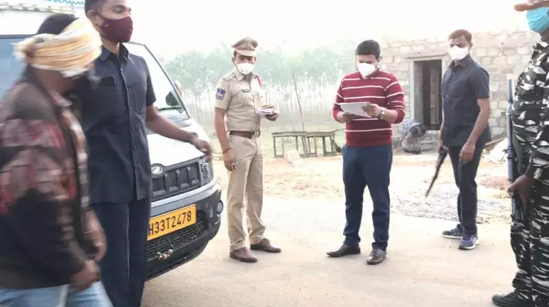 Tight security along borders of NTR and Khammam districts of AP and TS Tight security along borders of NTR and Khammam districts of AP and TS