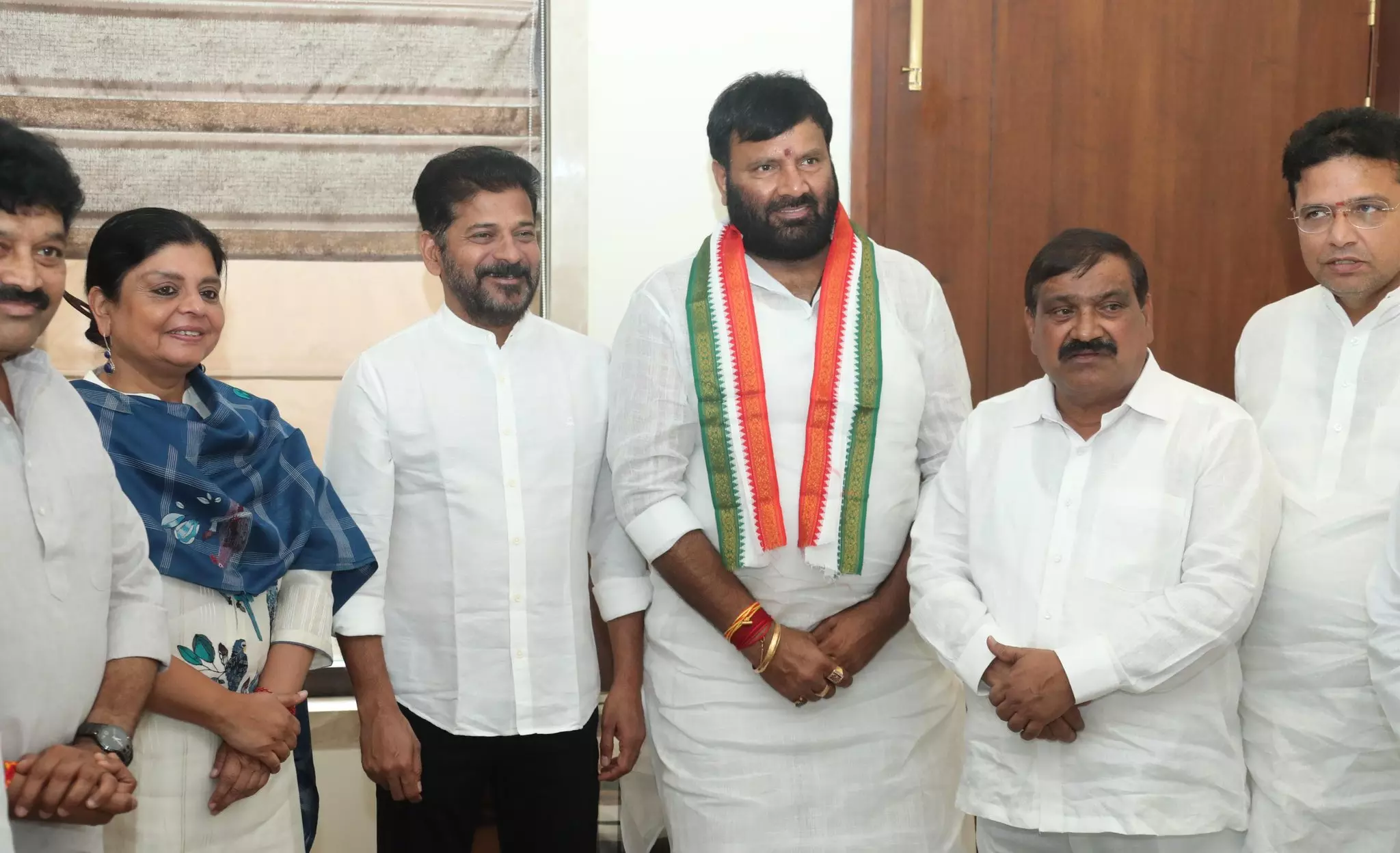 BJP leader Kuna Srisalam Goud Joins Congress BJP leader Kuna Srisalam Goud Joins Congress