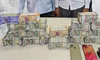 Task Force Cop Seize Rs 75 lakh, Zomato Boy Held for Transporting Cash
