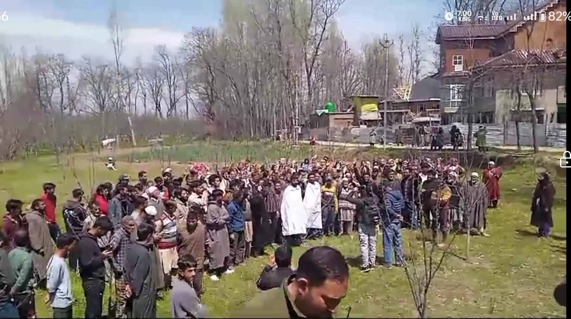 Kashmir Orchardists Up in Arms Against ‘Forcible’ Takeover of Their Lands Kashmir Orchardists Up in Arms Against ‘Forcible’ Takeover of Their Lands