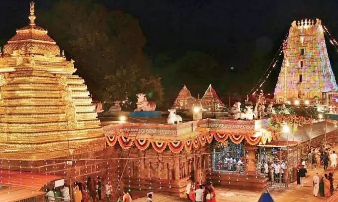 Kailasa Vahana Seva enthrals devotees at Srisailam Kailasa Vahana Seva enthrals devotees at Srisailam