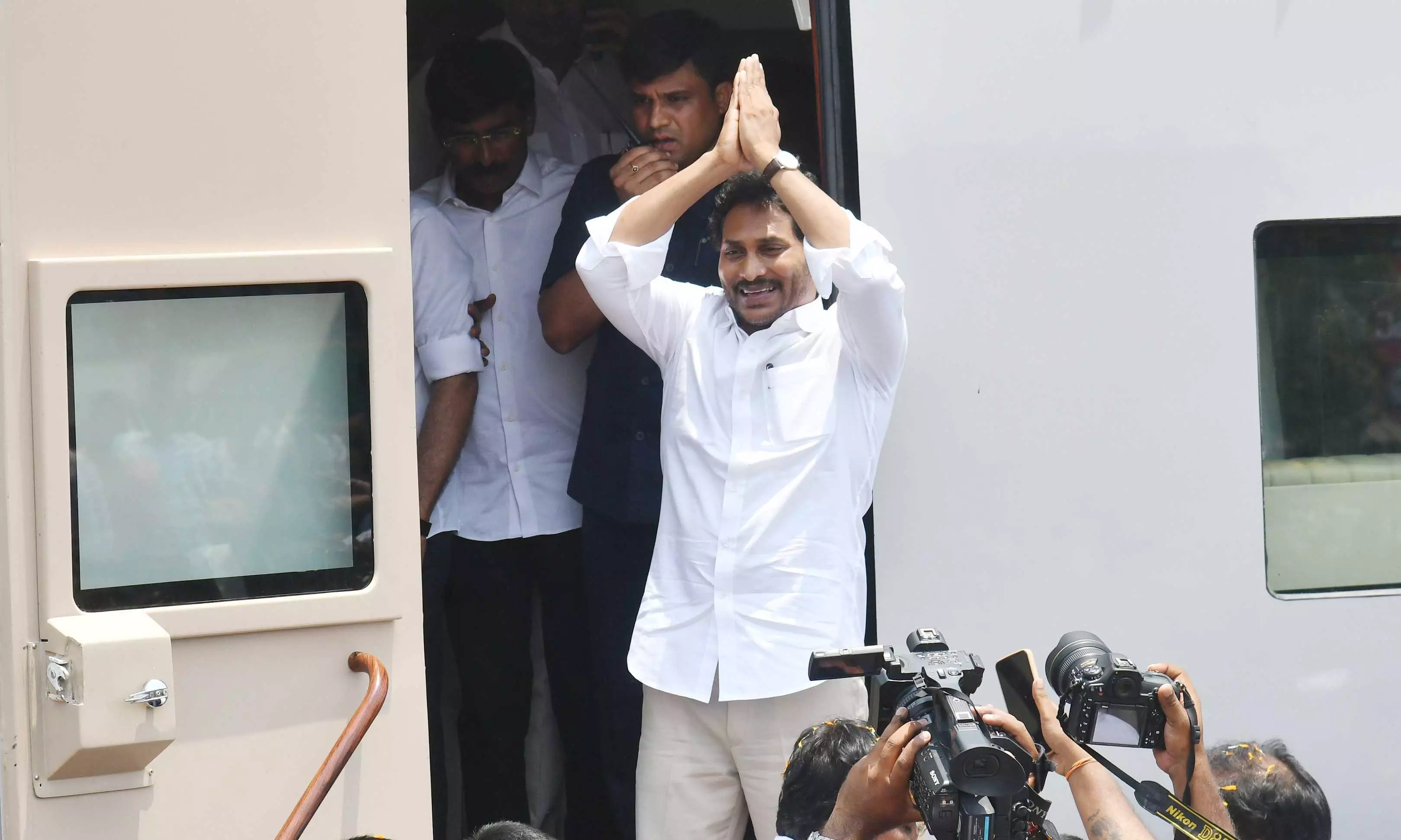 Name One Good Thing You Did, Jagan Asks Former CM Naidu