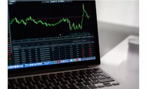 Long-Term Investing vs. Short-Term Trading in Penny Stocks