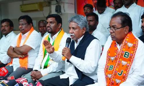 Parties Reach Out to Caste Associations Ahead of Lok Sabha Elections Parties Reach Out to Caste Associations Ahead of Lok Sabha Elections