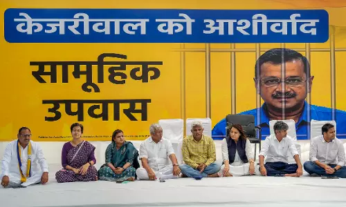 AAP leaders hold collective fast to protest against Kejriwals arrest