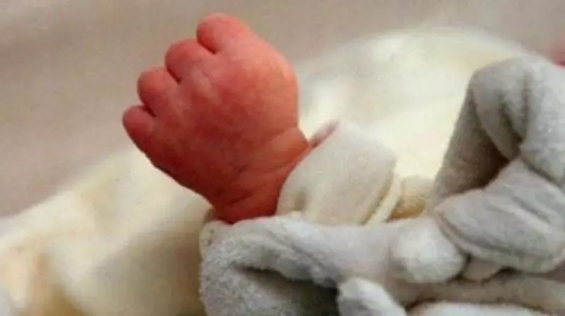 No road access to village, tribal woman delivers on road