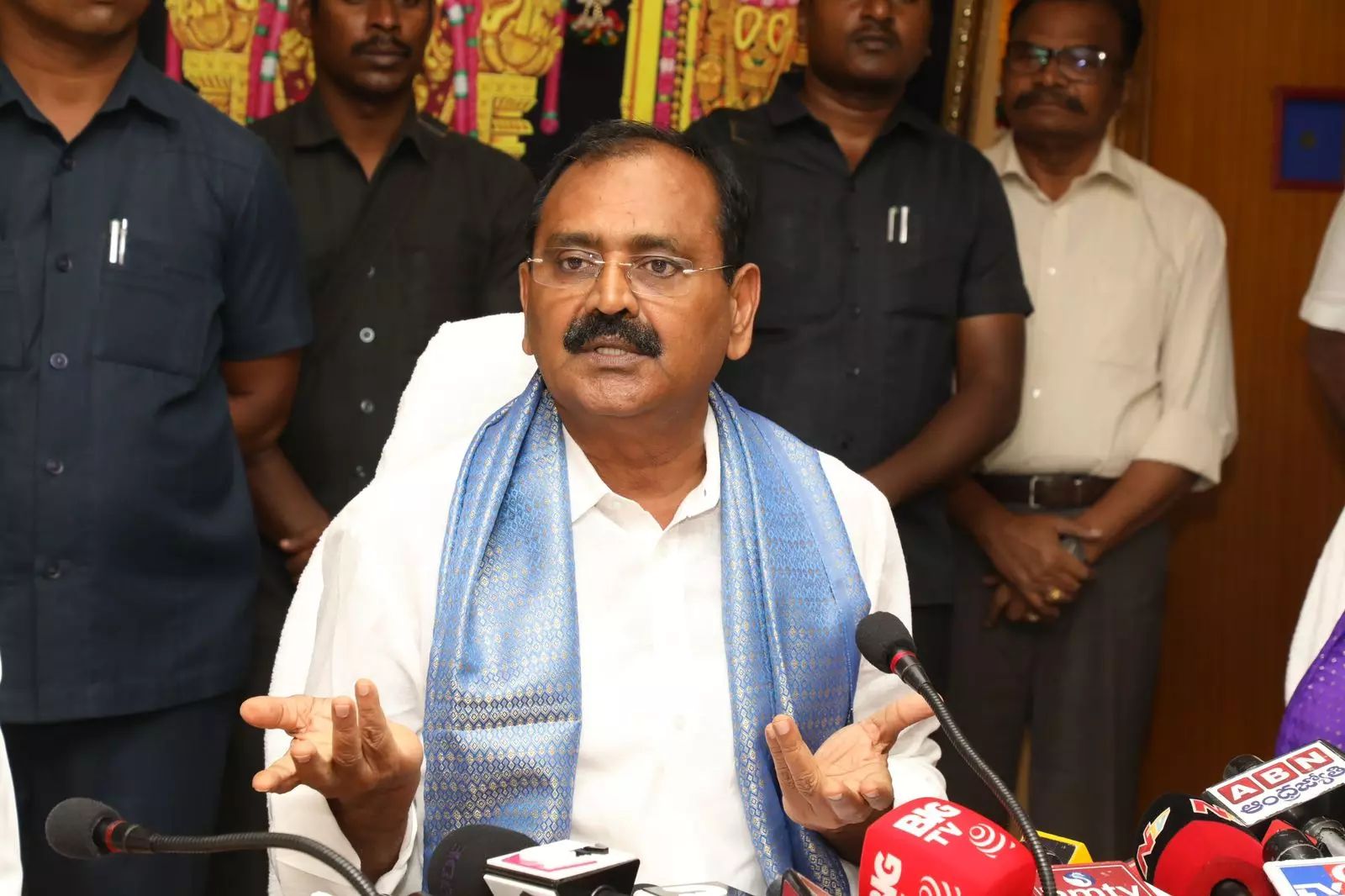 Bhumana accuses TD, Jana Sena of spreading fear over Land Titling Act