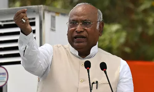 Mumbai Congress Leaders Urge Kharge to Take Corrective Measures