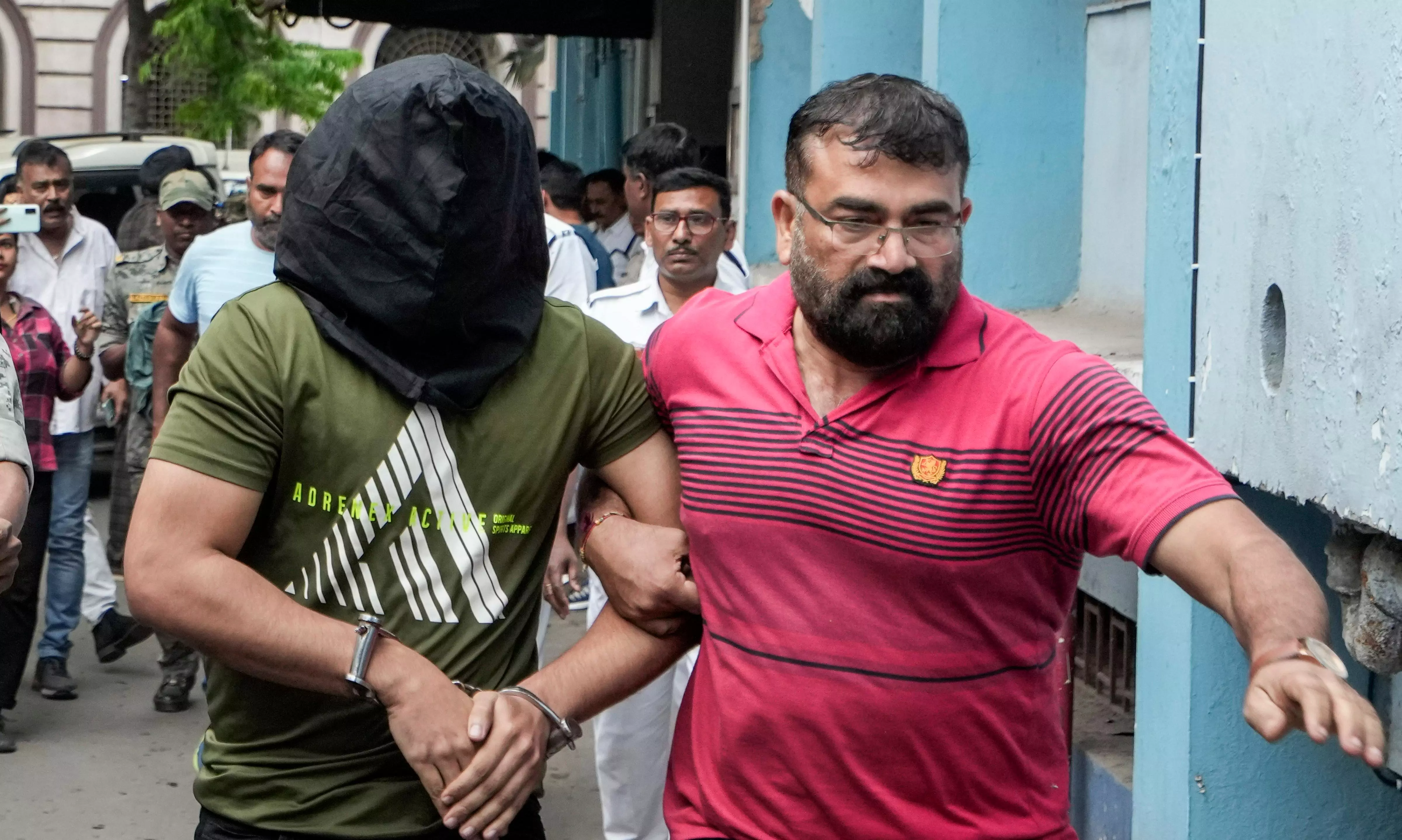 NIA arrest ISIS members hiding in West Bengal for one month