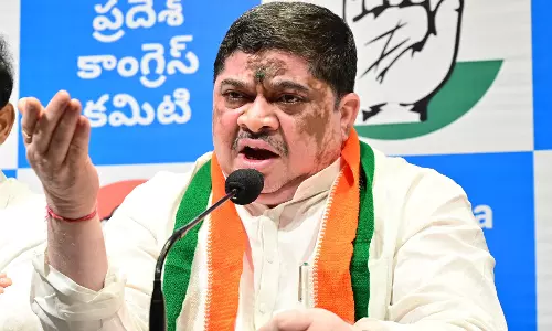 Congress Deeksha in Karimnagar is to Uphold Democratic Values: Ponnam Congress Deeksha in Karimnagar is to Uphold Democratic Values: Ponnam