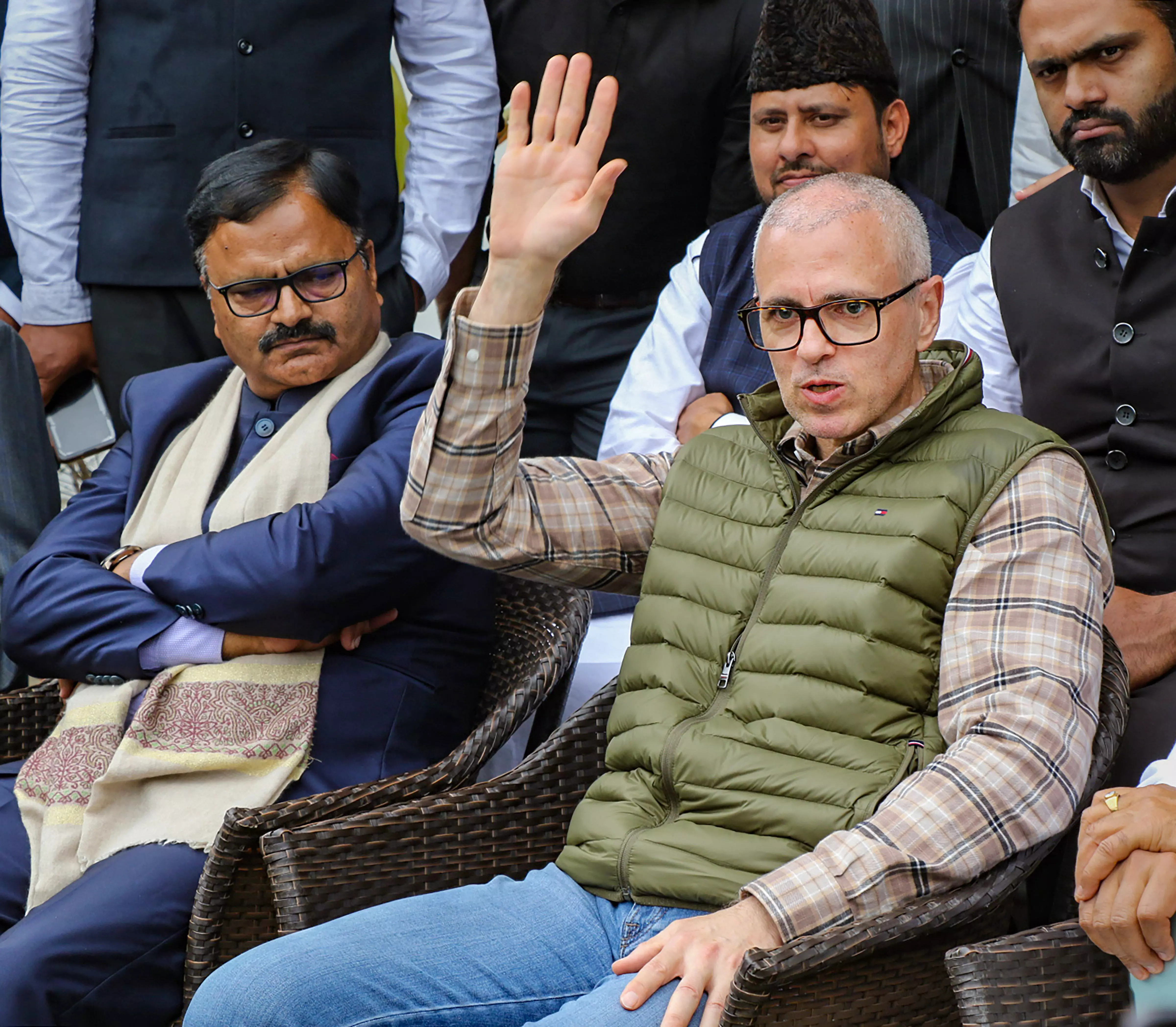 Omar Abdullah Challenges BJP To Field Candidates From Kashmir Valley